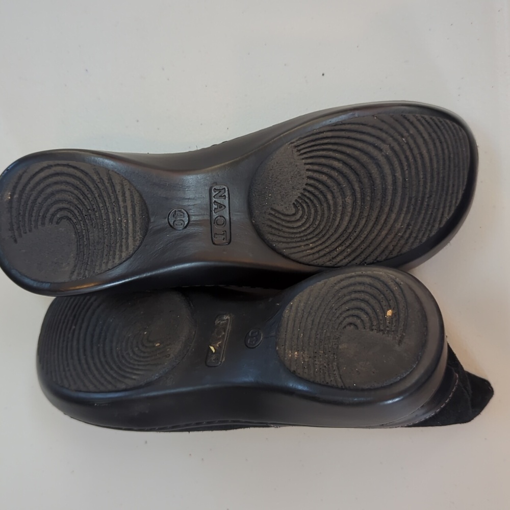 Naot, Oyster, Black Suede/Leather Booties. Sz40/9-9.5 - Picture 6 of 12
